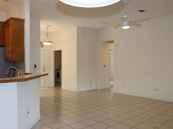 5th image of 3013 Parker Dr