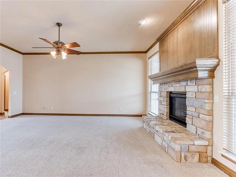 4908 Arbuckle Dr — Photo 9