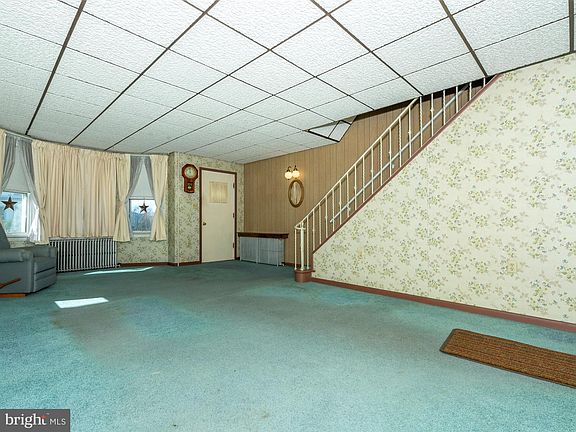3rd image of 229 S Home Ave