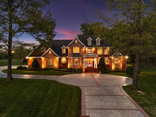 446 Waterford Dr, Manchester, TN 37355