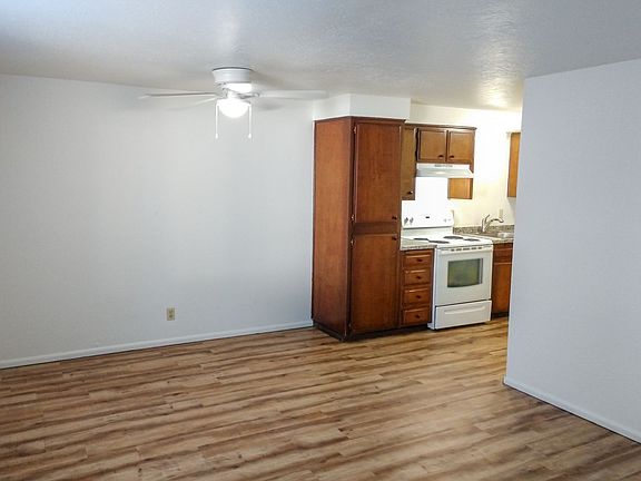 2nd image of 3501 Manor Dr NE #3515