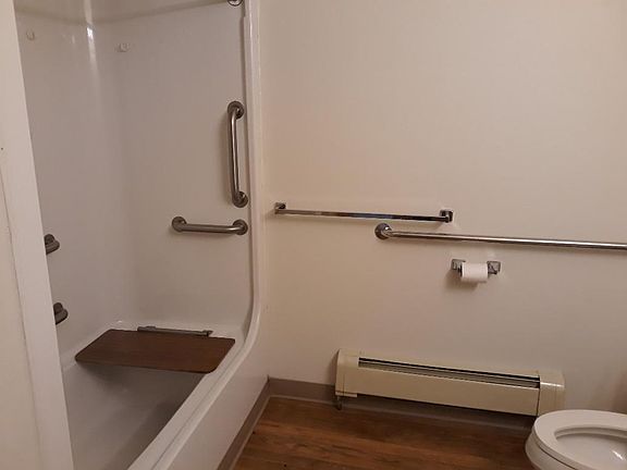 Full bathroom