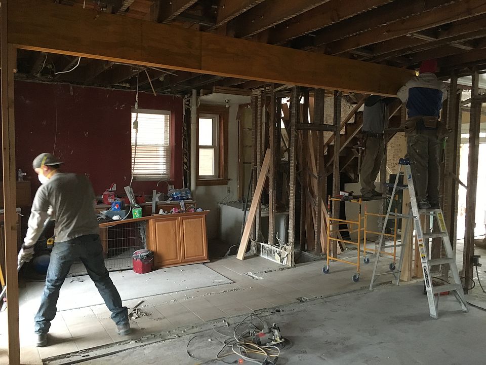 Dining Room to Kitchen