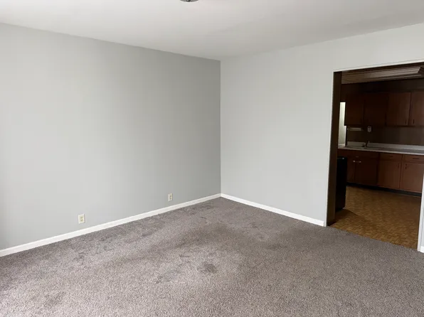 302 S Vermillion St, Streator, IL 61364