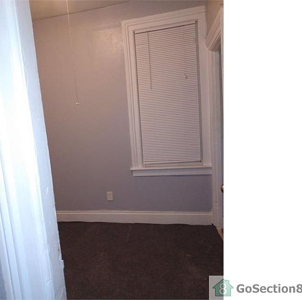 1st image of 88 Oakwood Ave Floor 1