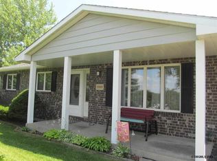 3920 Pennsylvania Ave, Dubuque, IA 52002