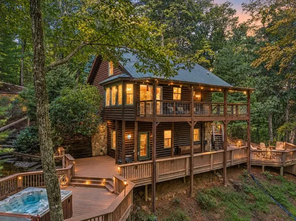 166 Walnut Mountain Ct, Ellijay, GA 30536
