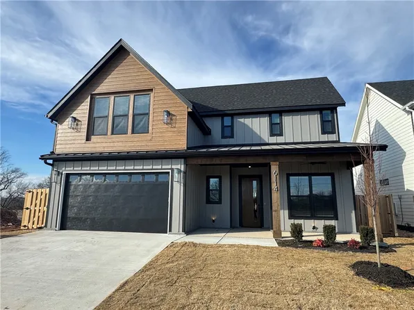 6114 S 40th Pl, Rogers, AR 72745