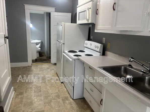 1725 D Ave NE #3, Cedar Rapids, IA 52402