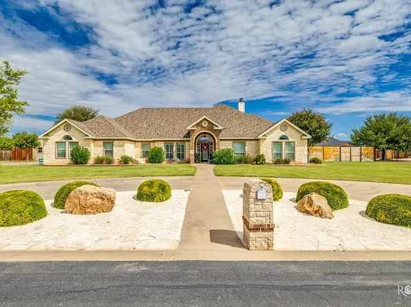 1610 Stonebridge Dr, San Angelo, TX 76904
