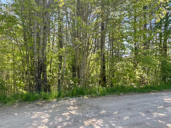 32 Hanna Lane, Bristol, ME 04539