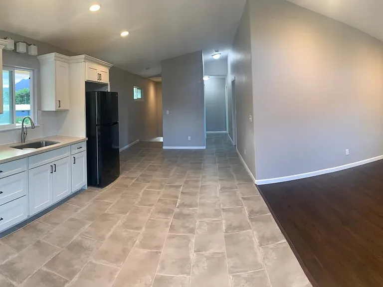 Ululani St — Photo 3