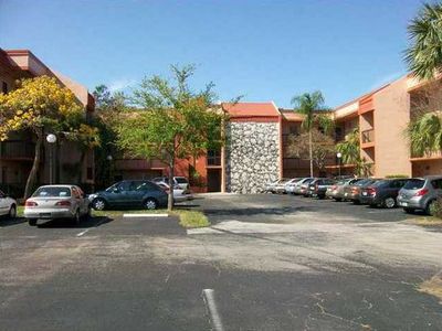 3190 Holiday Springs Blvd #4-311, Margate, FL, 33063