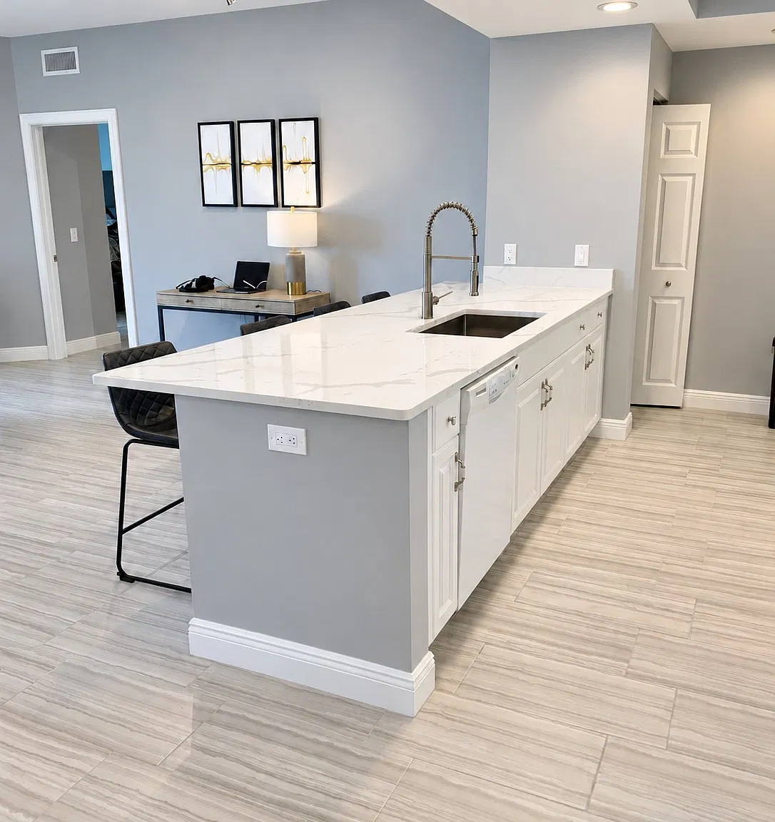 2 bed, 1310 sqft, $4,500 — Photo 2
