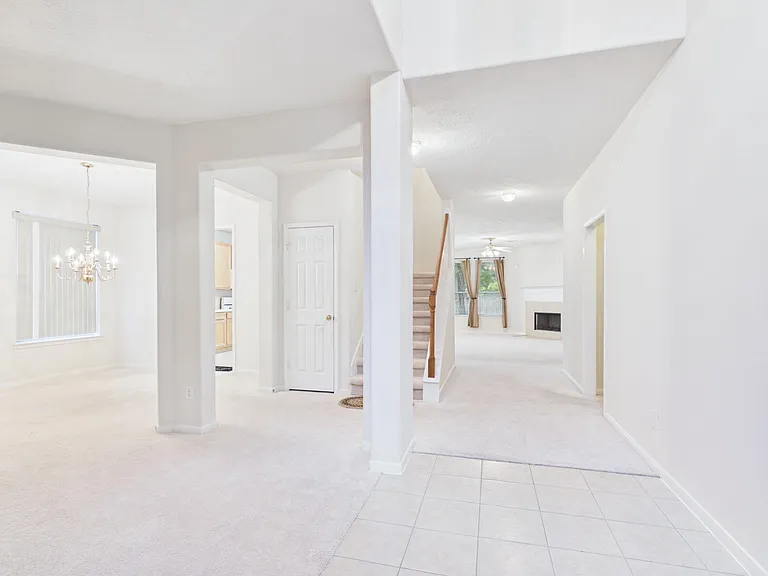 4702 Rolling View Ct — Photo 4