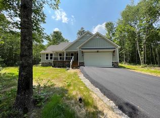 430 Creekview Rd, Jamestown, TN 38556