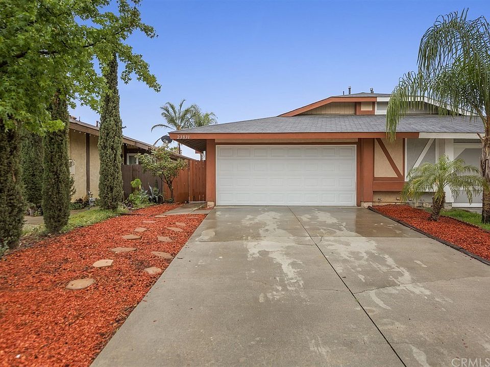 1st image of 23831 Betts Pl