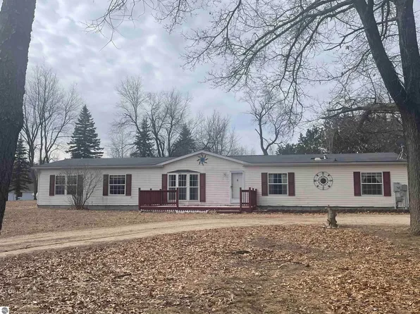 11506 Stoney Creek Dr, Farwell, MI 48622