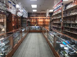 8710 La Riviera Dr, Sacramento, CA 95826