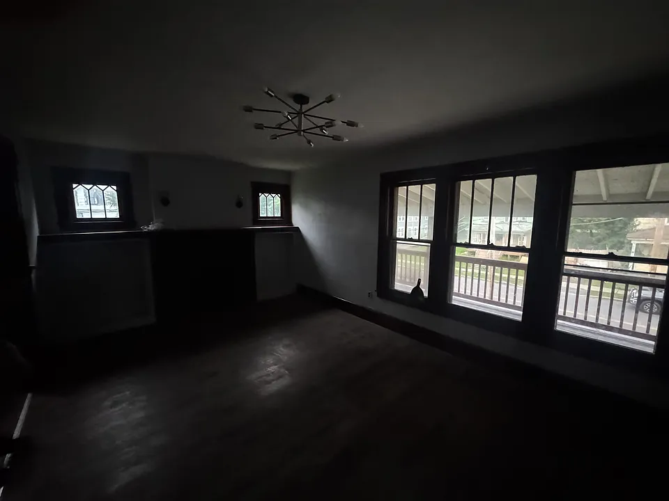 852 South Ave #2