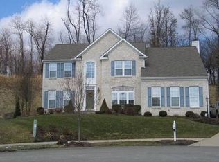 113 Lawnview Ct, Cranberry Township, PA 16066