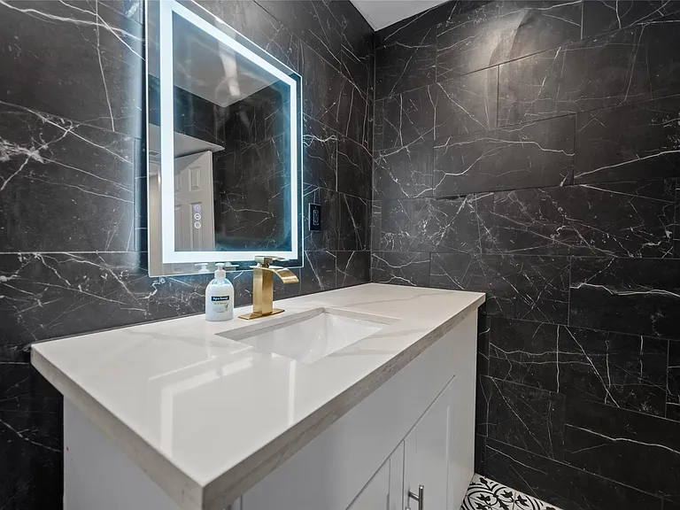 3611 Graustark St #17 — Photo 16