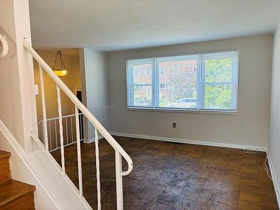 5th image of 928 Circle Dr