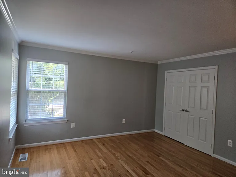 5401 Riba Ct — Photo 6