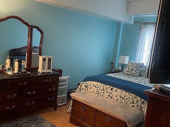 3rd image of 5355 Wyandotte St E #306