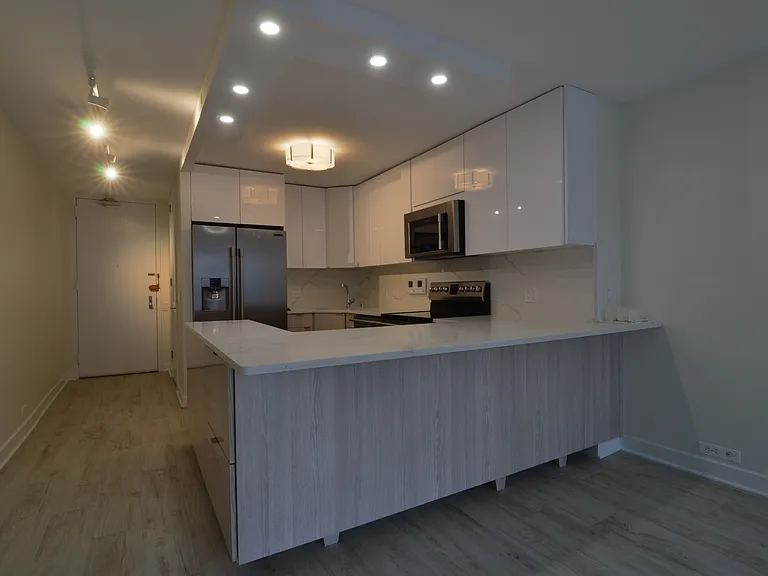 405 N Wabash Ave #707 — Photo 4