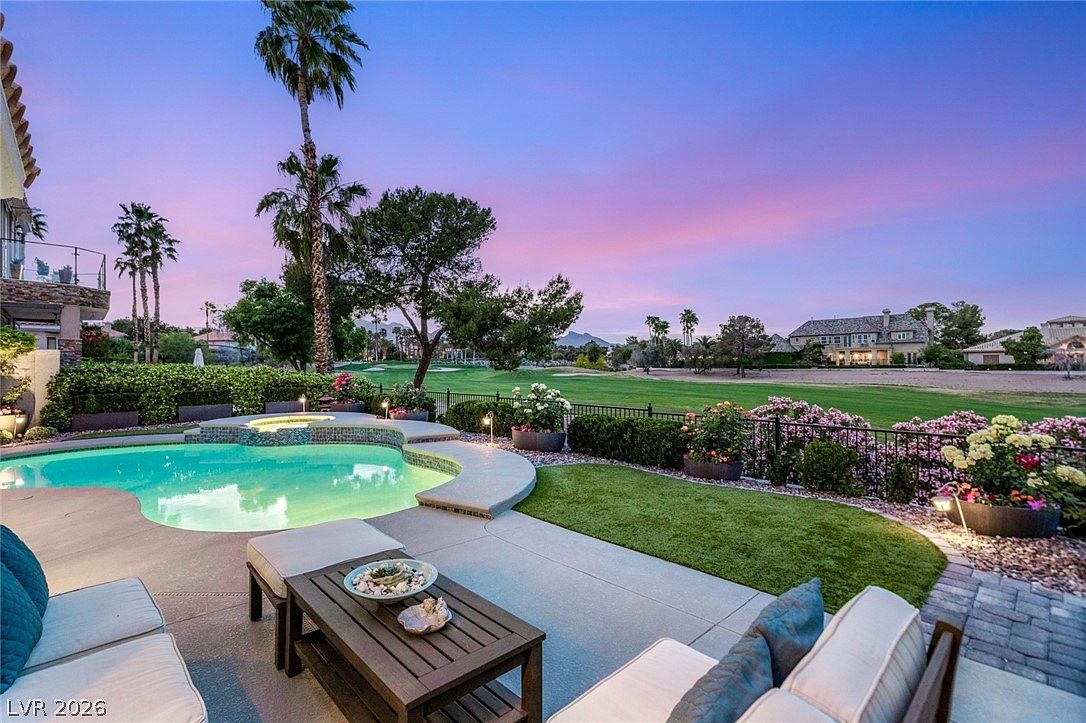 8936 Rainbow Ridge Dr