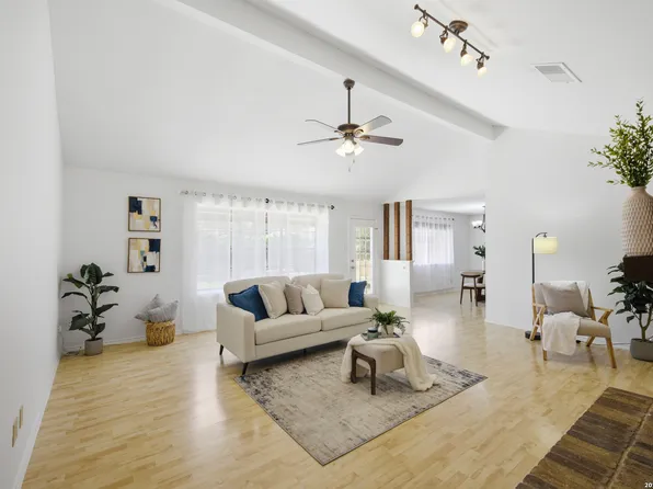 2858 BURNING ROCK ST, San Antonio, TX 78247