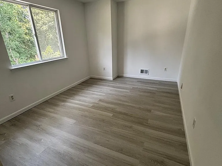 1 Forest Gardens Dr — Photo 15