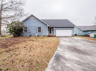 4327 Dominique St, Hope Mills, NC 28348