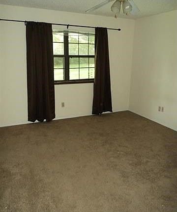 3rd image of 3252 N Shannon Lakes Dr