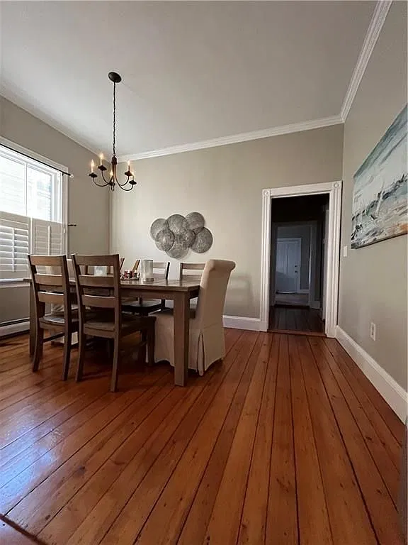 3 bed, 2.0 bath, 1350 sqft, $3,000 — Photo 3