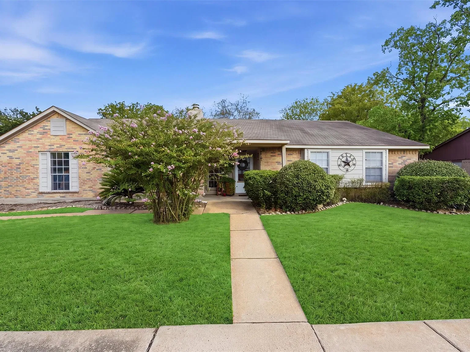 3 bed, 2.0 bath, 1558 sqft, $1,850 — Photo 3