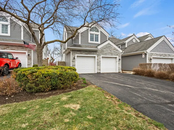 217 Sandy Point Ln #0, Lake Zurich, IL 60047