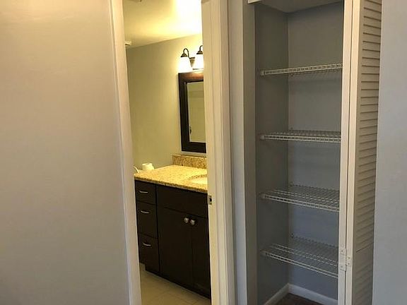 2nd image of 6338 Newtown Cir APT B3