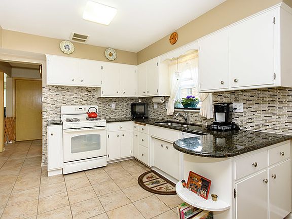 5th image of 4744 N Newland Ave
