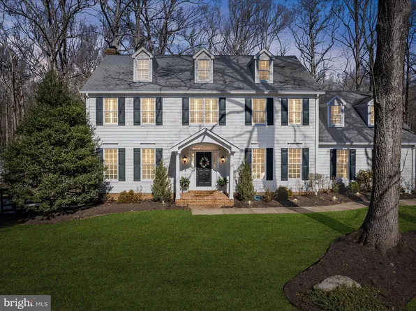 5706 Greenview Ln, Warrenton, VA 20187