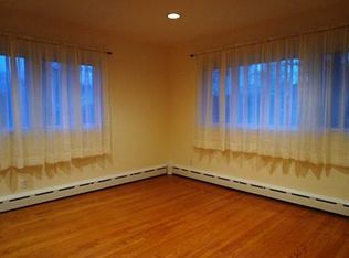1013 Abbott St, Highland Park, NJ 08904