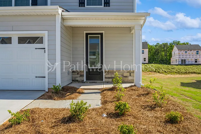 138 Wembury Ln — Photo 3