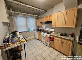 238 S Huntington Ave APT 2, Jamaica Plain, MA 02130