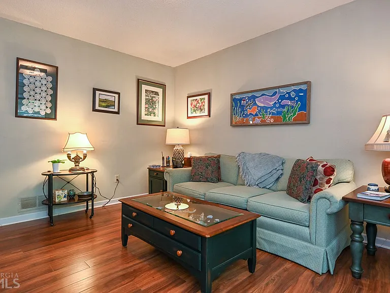 225 Snapfinger Dr — Photo 11