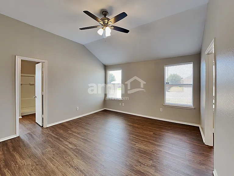 3700 Allison Dr — Photo 9