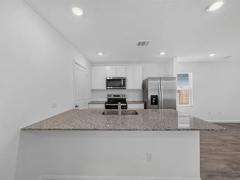 11943 Detar Ct — Photo 17
