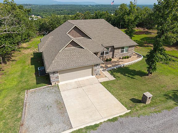 4th image of 34411 Berryfrost Ln