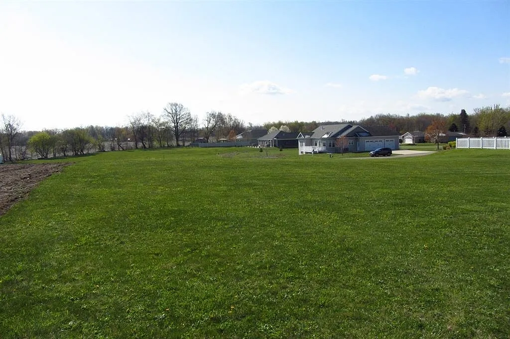 3035 N 415 W photo 1