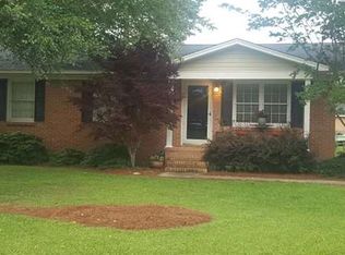 2712 S Nob Hill Dr, Florence, SC 29505